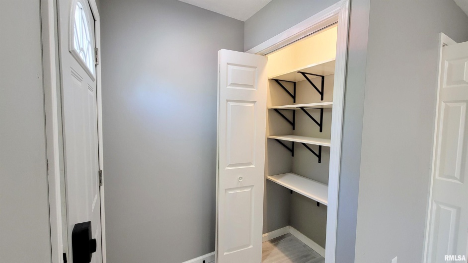 1005 MOORE Street, Carterville, Illinois 62918, 3 Bedrooms Bedrooms, 0 ,1 BathroomBathrooms,Residential,For Sale,MOORE,0,RMAEB460426