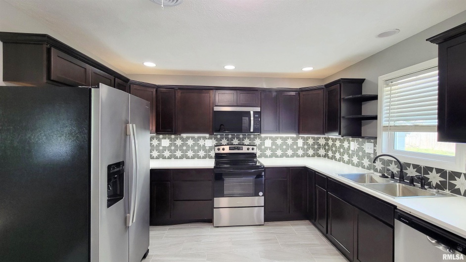 1005 MOORE Street, Carterville, Illinois 62918, 3 Bedrooms Bedrooms, 0 ,1 BathroomBathrooms,Residential,For Sale,MOORE,0,RMAEB460426