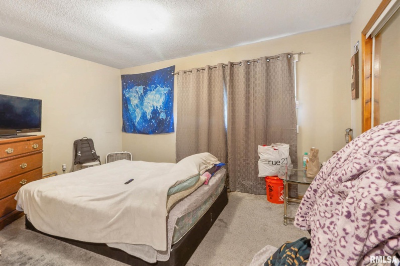 1109 Reeves Street, Marion, Illinois 62959, 2 Bedrooms Bedrooms, 0 ,1 BathroomBathrooms,Residential,For Sale,Reeves,0,RMAQC4269247