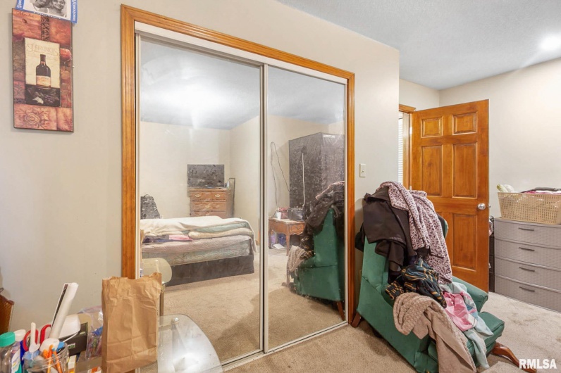 1109 Reeves Street, Marion, Illinois 62959, 2 Bedrooms Bedrooms, 0 ,1 BathroomBathrooms,Residential,For Sale,Reeves,0,RMAQC4269247