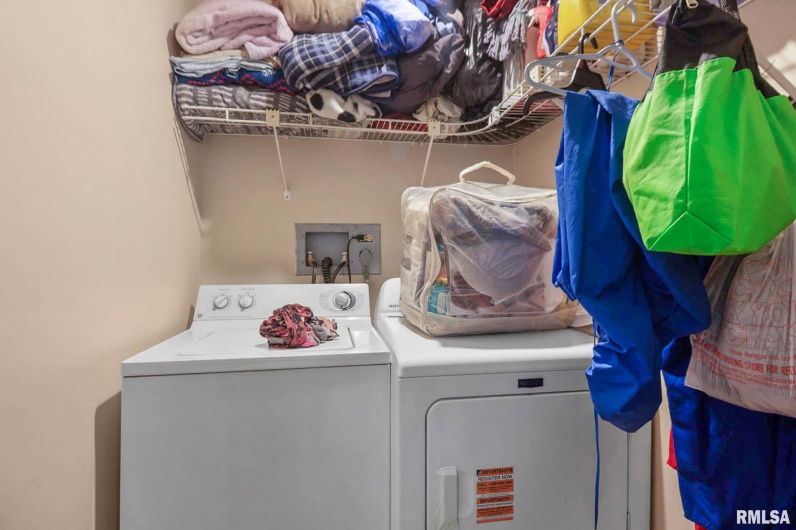 1109 Reeves Street, Marion, Illinois 62959, 2 Bedrooms Bedrooms, 0 ,1 BathroomBathrooms,Residential,For Sale,Reeves,0,RMAQC4269247