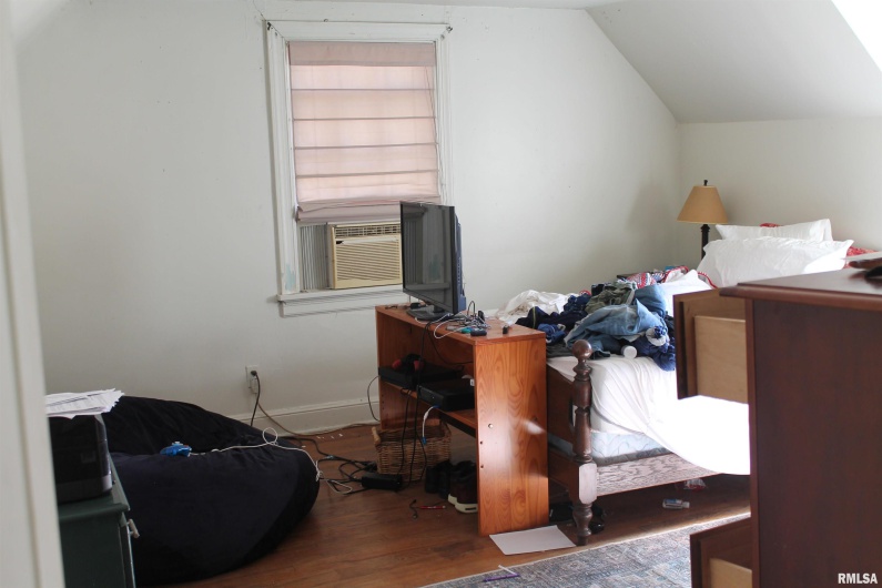 502 Freeman Street, Carbondale, Illinois 62901, 0 , 0 ,0,Residential Income,For Sale,Freeman,0,RMAEB460431