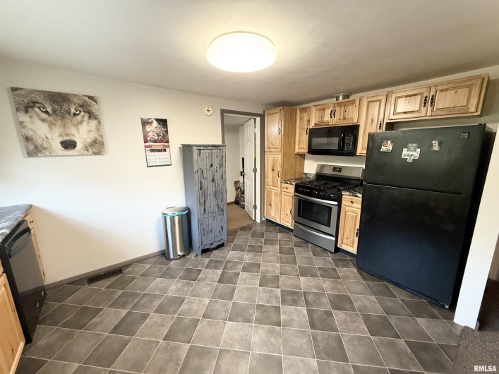 116 WILSON Street, Hurst, Illinois 62949, 2 Bedrooms Bedrooms, 0 ,1 BathroomBathrooms,Residential,For Sale,WILSON,0,RMAEB460430