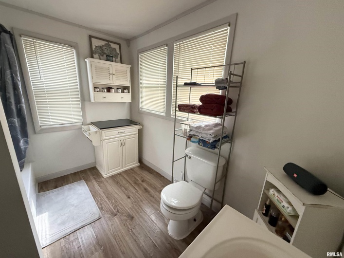 116 WILSON Street, Hurst, Illinois 62949, 2 Bedrooms Bedrooms, 0 ,1 BathroomBathrooms,Residential,For Sale,WILSON,0,RMAEB460430