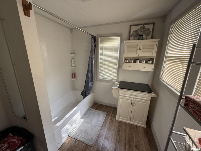 116 WILSON Street, Hurst, Illinois 62949, 2 Bedrooms Bedrooms, 0 ,1 BathroomBathrooms,Residential,For Sale,WILSON,0,RMAEB460430