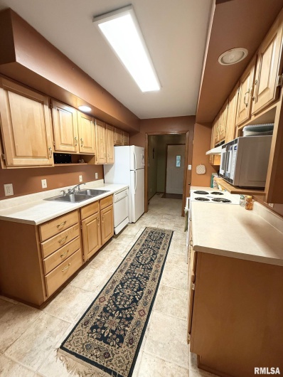 11730 KEVIN Lane, Carterville, Illinois 62918, 3 Bedrooms Bedrooms, 0 ,2 BathroomsBathrooms,Residential,For Sale,KEVIN,0,RMAQC4269267