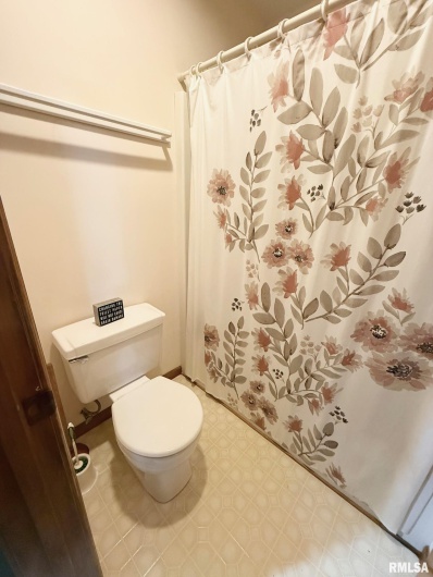 11730 KEVIN Lane, Carterville, Illinois 62918, 3 Bedrooms Bedrooms, 0 ,2 BathroomsBathrooms,Residential,For Sale,KEVIN,0,RMAQC4269267