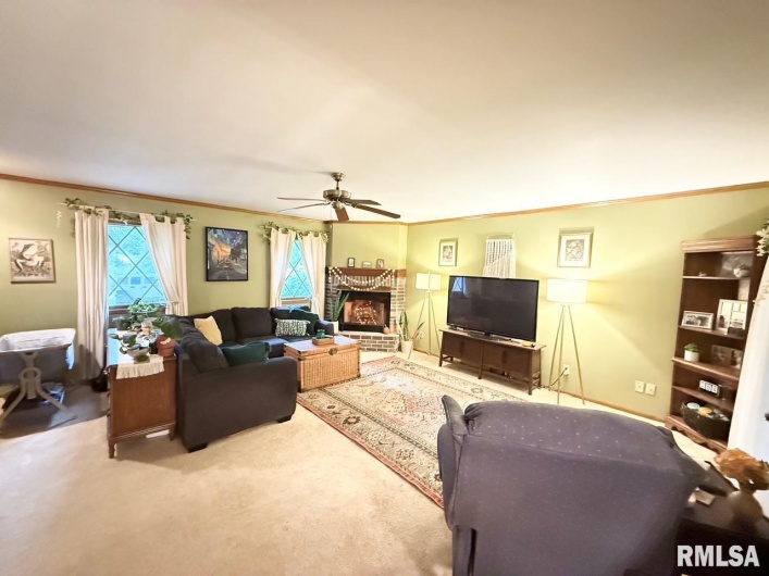 11730 KEVIN Lane, Carterville, Illinois 62918, 3 Bedrooms Bedrooms, 0 ,2 BathroomsBathrooms,Residential,For Sale,KEVIN,0,RMAQC4269267