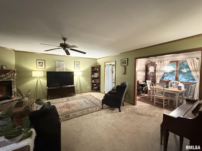 11730 KEVIN Lane, Carterville, Illinois 62918, 3 Bedrooms Bedrooms, 0 ,2 BathroomsBathrooms,Residential,For Sale,KEVIN,0,RMAQC4269267