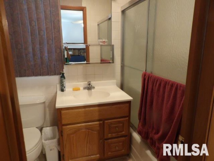 736 MILL Street, Carrier Mills, Illinois 62917, 3 Bedrooms Bedrooms, 0 ,4 BathroomsBathrooms,Residential,For Sale,MILL,0,RMAEB459487