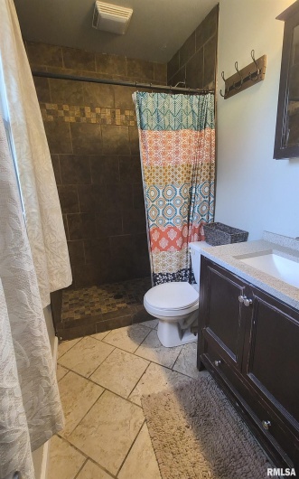 3204 HAWTHORNE Court, Marion, Illinois 62959, 4 Bedrooms Bedrooms, 0 ,2 BathroomsBathrooms,Residential,For Sale,HAWTHORNE,0,RMAQC4267588