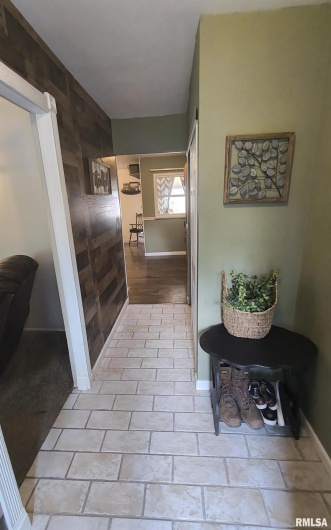 3204 HAWTHORNE Court, Marion, Illinois 62959, 4 Bedrooms Bedrooms, 0 ,2 BathroomsBathrooms,Residential,For Sale,HAWTHORNE,0,RMAQC4267588