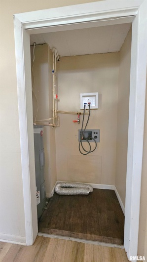 200 12TH Street, Johnston City, Illinois 62951, 0 , 0 ,0,Residential Income,For Sale,12TH,0,RMAEB460436