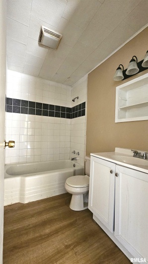 200 12TH Street, Johnston City, Illinois 62951, 0 , 0 ,0,Residential Income,For Sale,12TH,0,RMAEB460436