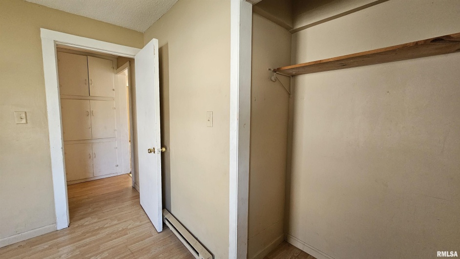 200 12TH Street, Johnston City, Illinois 62951, 0 , 0 ,0,Residential Income,For Sale,12TH,0,RMAEB460436