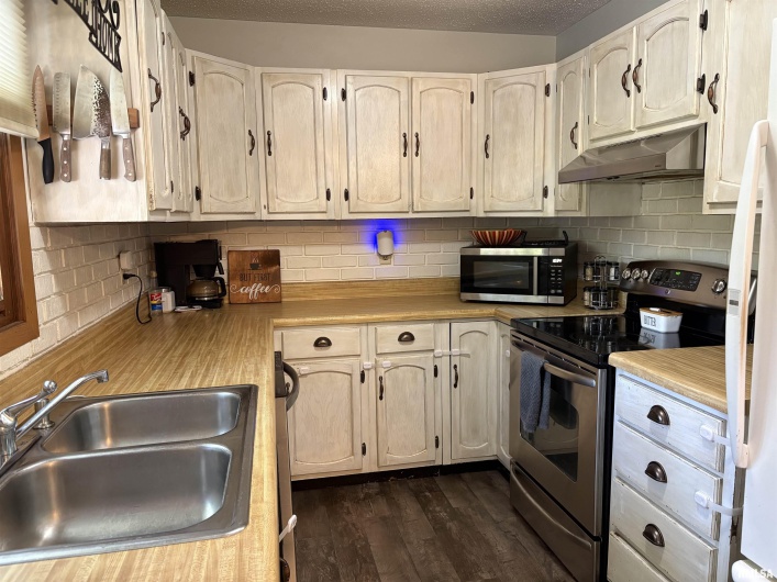 2119 Rains Street, Murphysboro, Illinois 62966, 3 Bedrooms Bedrooms, 0 ,1 BathroomBathrooms,Residential,For Sale,Rains,0,RMAEB458786