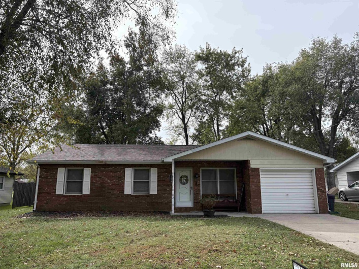 2119 Rains Street, Murphysboro, Illinois 62966, 3 Bedrooms Bedrooms, 0 ,1 BathroomBathrooms,Residential,For Sale,Rains,0,RMAEB458786