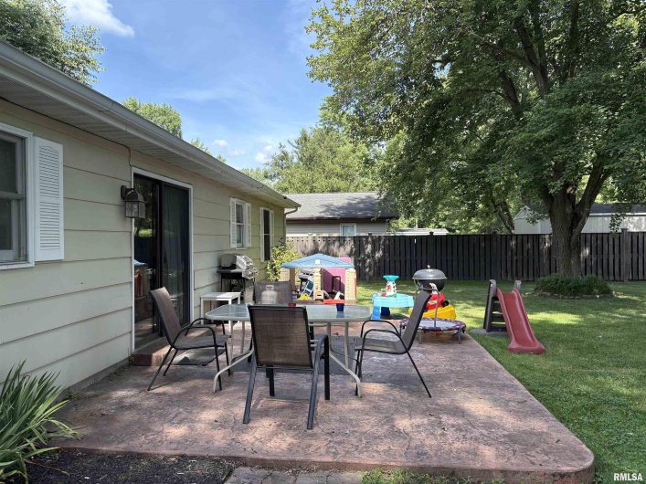 2119 Rains Street, Murphysboro, Illinois 62966, 3 Bedrooms Bedrooms, 0 ,1 BathroomBathrooms,Residential,For Sale,Rains,0,RMAEB458786