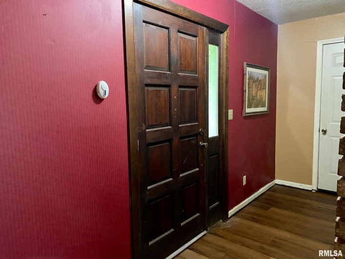 204 HAMILTON Street, Energy, Illinois 62933, 3 Bedrooms Bedrooms, 0 ,2 BathroomsBathrooms,Residential,For Sale,HAMILTON,0,RMAEB460439