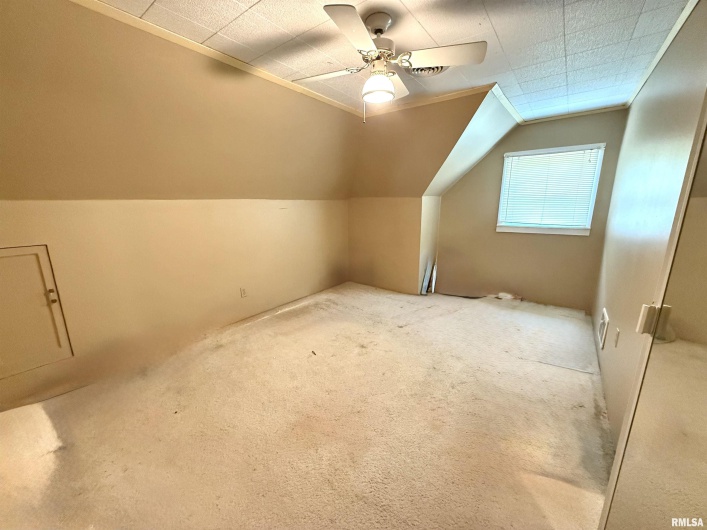 401 7TH Street, Herrin, Illinois 62948, 5 Bedrooms Bedrooms, 0 ,3 BathroomsBathrooms,Residential,For Sale,7TH,0,RMAEB458582