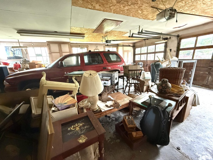 401 7TH Street, Herrin, Illinois 62948, 5 Bedrooms Bedrooms, 0 ,3 BathroomsBathrooms,Residential,For Sale,7TH,0,RMAEB458582