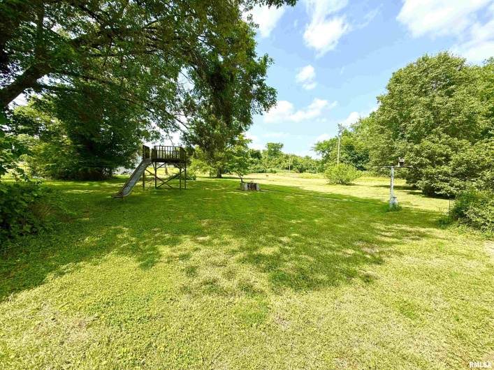 401 7TH Street, Herrin, Illinois 62948, 5 Bedrooms Bedrooms, 0 ,3 BathroomsBathrooms,Residential,For Sale,7TH,0,RMAEB458582