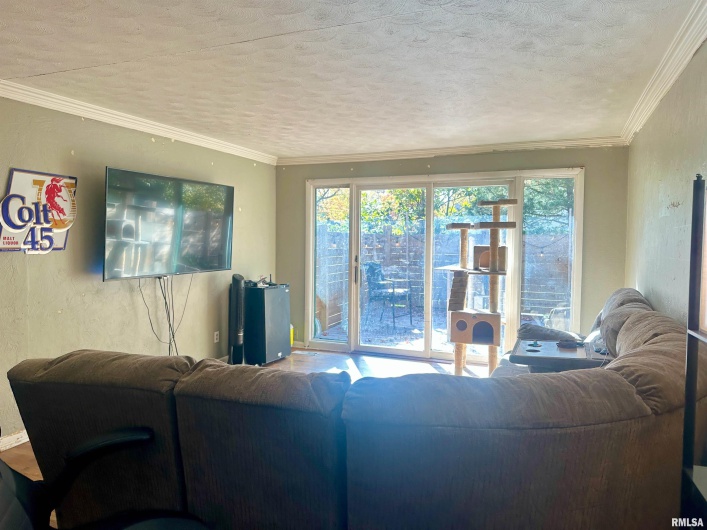 1212 Schwartz Street, Carbondale, Illinois 62901, 3 Bedrooms Bedrooms, 0 ,1 BathroomBathrooms,Residential,For Sale,Schwartz,0,RMAEB460441