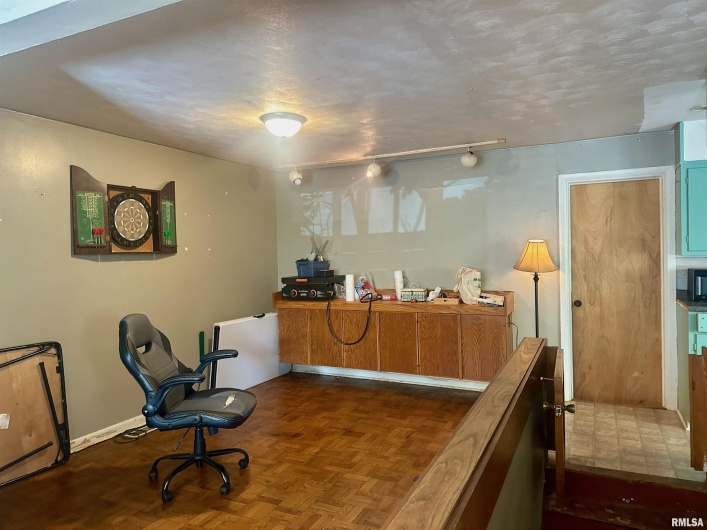 1212 Schwartz Street, Carbondale, Illinois 62901, 3 Bedrooms Bedrooms, 0 ,1 BathroomBathrooms,Residential,For Sale,Schwartz,0,RMAEB460441