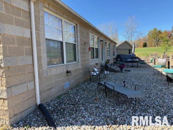 22145 Old Delta Mine Road, Marion, Illinois 62959, 3 Bedrooms Bedrooms, 0 ,2 BathroomsBathrooms,Residential,For Sale,Old Delta Mine,0,RMAEB460442