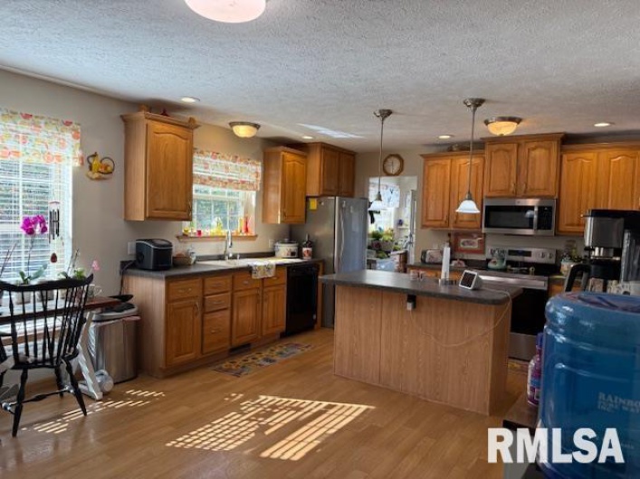 22145 Old Delta Mine Road, Marion, Illinois 62959, 3 Bedrooms Bedrooms, 0 ,2 BathroomsBathrooms,Residential,For Sale,Old Delta Mine,0,RMAEB460442