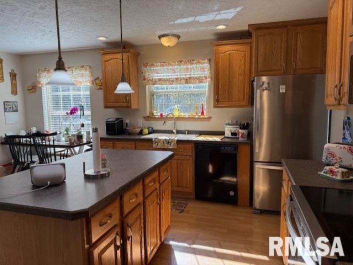 22145 Old Delta Mine Road, Marion, Illinois 62959, 3 Bedrooms Bedrooms, 0 ,2 BathroomsBathrooms,Residential,For Sale,Old Delta Mine,0,RMAEB460442