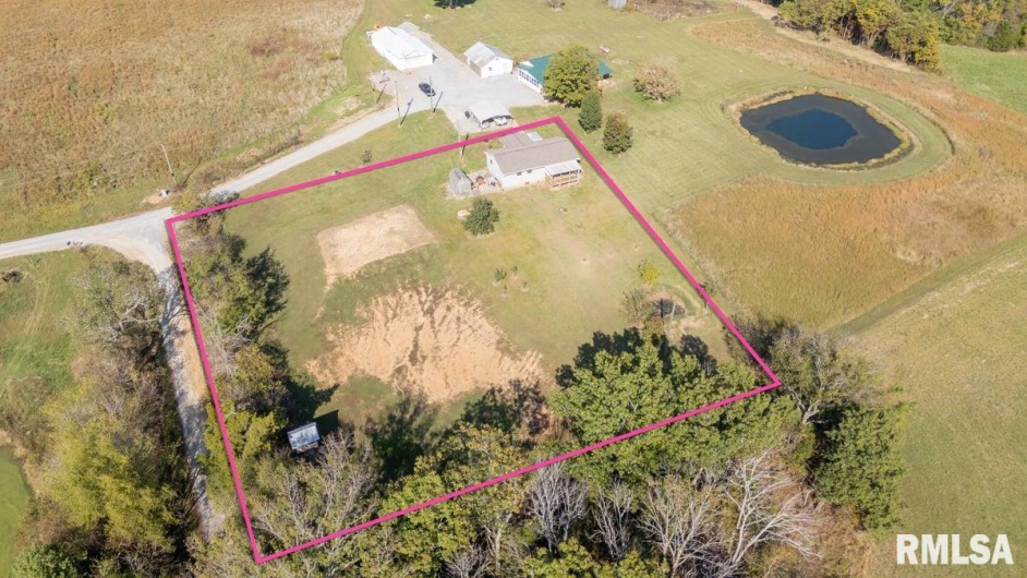 42 Bowed Tree Road, Stonefort, Illinois 62987, 2 Bedrooms Bedrooms, 0 ,2 BathroomsBathrooms,Residential,For Sale,Bowed Tree,0,RMAEB460172