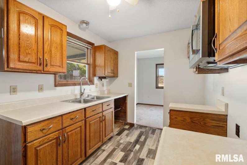 42 Bowed Tree Road, Stonefort, Illinois 62987, 2 Bedrooms Bedrooms, 0 ,2 BathroomsBathrooms,Residential,For Sale,Bowed Tree,0,RMAEB460172