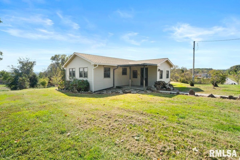 42 Bowed Tree Road, Stonefort, Illinois 62987, 2 Bedrooms Bedrooms, 0 ,2 BathroomsBathrooms,Residential,For Sale,Bowed Tree,0,RMAEB460172