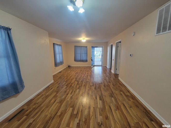 705 11TH Street, Herrin, Illinois 62948, 2 Bedrooms Bedrooms, 0 ,1 BathroomBathrooms,Residential,For Sale,11TH,0,RMAEB460448