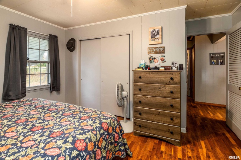 2010 1ST Street, Eldorado, Illinois 62930, 2 Bedrooms Bedrooms, 0 ,2 BathroomsBathrooms,Residential,For Sale,1ST,0,RMAQC4269303