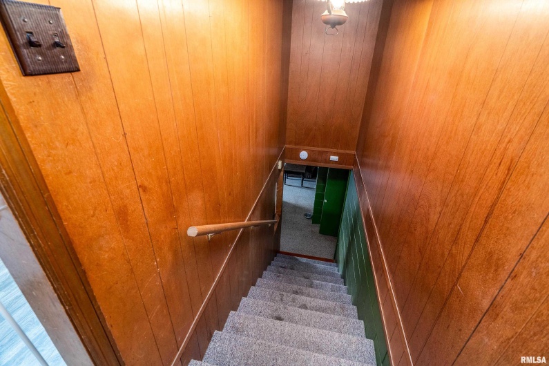 2010 1ST Street, Eldorado, Illinois 62930, 2 Bedrooms Bedrooms, 0 ,2 BathroomsBathrooms,Residential,For Sale,1ST,0,RMAQC4269303