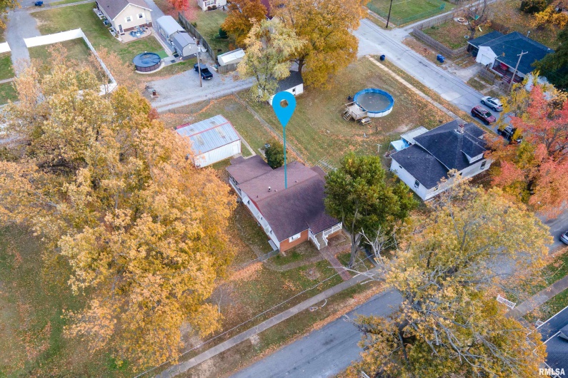 2010 1ST Street, Eldorado, Illinois 62930, 2 Bedrooms Bedrooms, 0 ,2 BathroomsBathrooms,Residential,For Sale,1ST,0,RMAQC4269303