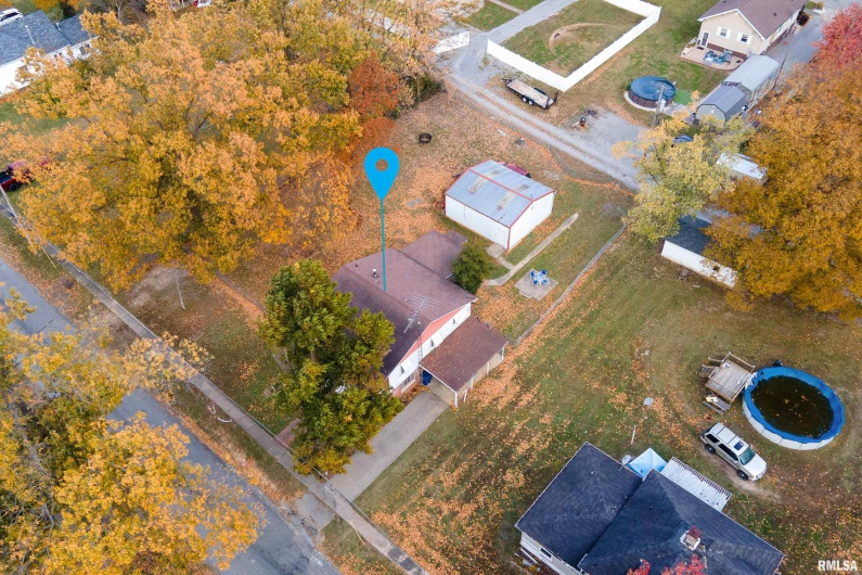 2010 1ST Street, Eldorado, Illinois 62930, 2 Bedrooms Bedrooms, 0 ,2 BathroomsBathrooms,Residential,For Sale,1ST,0,RMAQC4269303