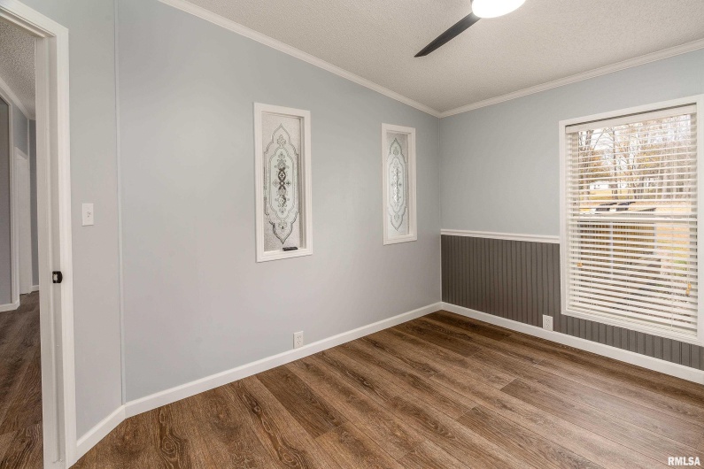 14574 EASTLAND Road, Marion, Illinois 62959, 4 Bedrooms Bedrooms, 0 ,2 BathroomsBathrooms,Residential,For Sale,EASTLAND,0,RMAEB460449