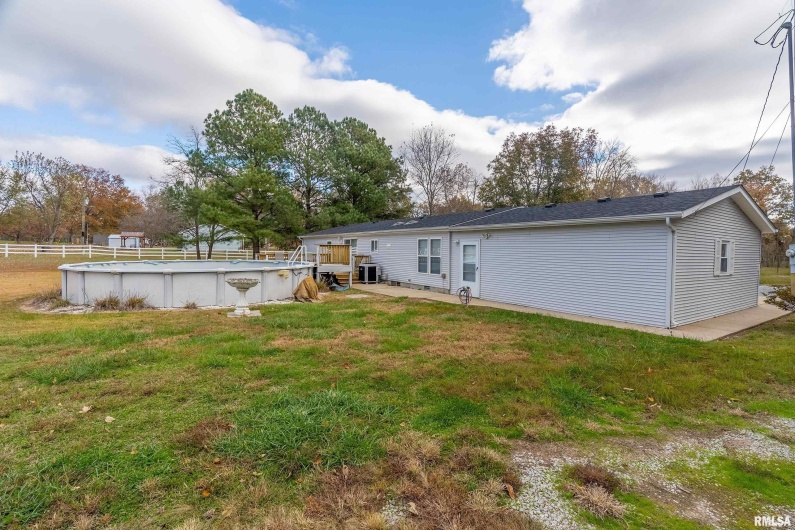 14574 EASTLAND Road, Marion, Illinois 62959, 4 Bedrooms Bedrooms, 0 ,2 BathroomsBathrooms,Residential,For Sale,EASTLAND,0,RMAEB460449