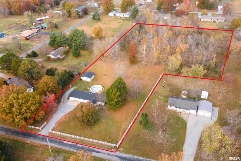 14574 EASTLAND Road, Marion, Illinois 62959, 4 Bedrooms Bedrooms, 0 ,2 BathroomsBathrooms,Residential,For Sale,EASTLAND,0,RMAEB460449