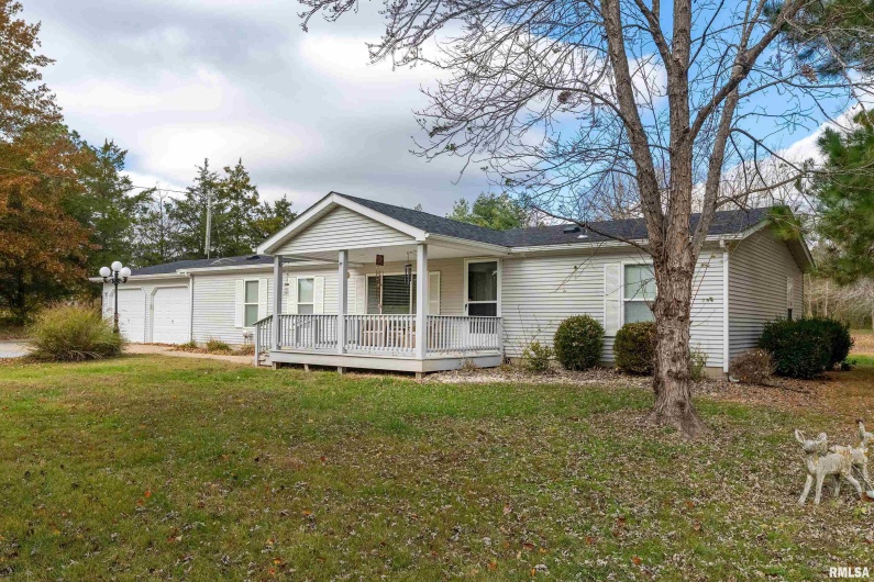 14574 EASTLAND Road, Marion, Illinois 62959, 4 Bedrooms Bedrooms, 0 ,2 BathroomsBathrooms,Residential,For Sale,EASTLAND,0,RMAEB460449