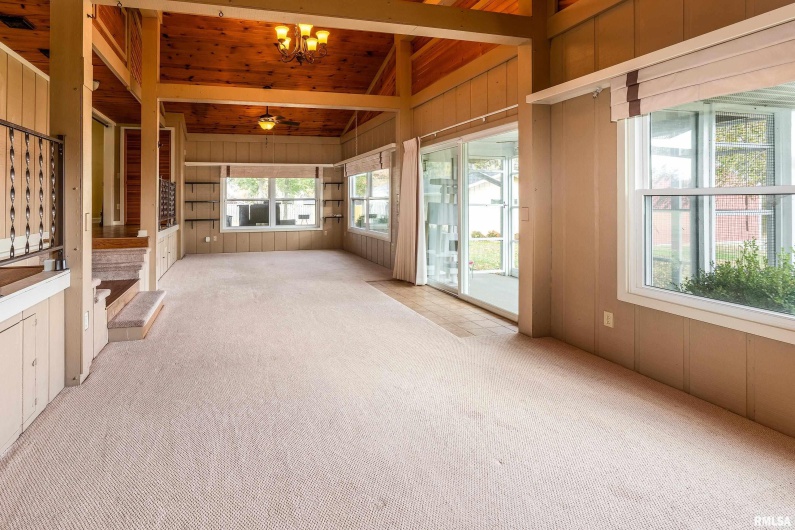 9784 Highway 127, Murphysboro, Illinois 62966, 3 Bedrooms Bedrooms, 0 ,3 BathroomsBathrooms,Residential,For Sale,Highway 127,0,RMAEB460450