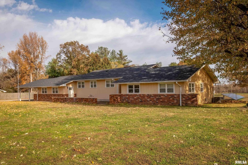 9784 Highway 127, Murphysboro, Illinois 62966, 3 Bedrooms Bedrooms, 0 ,3 BathroomsBathrooms,Residential,For Sale,Highway 127,0,RMAEB460450