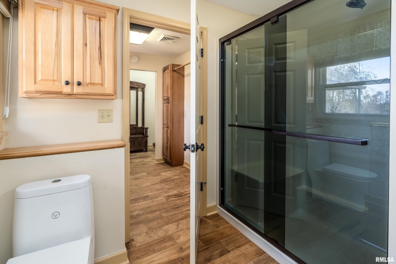 9784 Highway 127, Murphysboro, Illinois 62966, 3 Bedrooms Bedrooms, 0 ,3 BathroomsBathrooms,Residential,For Sale,Highway 127,0,RMAEB460450