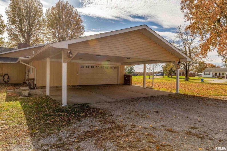 9784 Highway 127, Murphysboro, Illinois 62966, 3 Bedrooms Bedrooms, 0 ,3 BathroomsBathrooms,Residential,For Sale,Highway 127,0,RMAEB460450