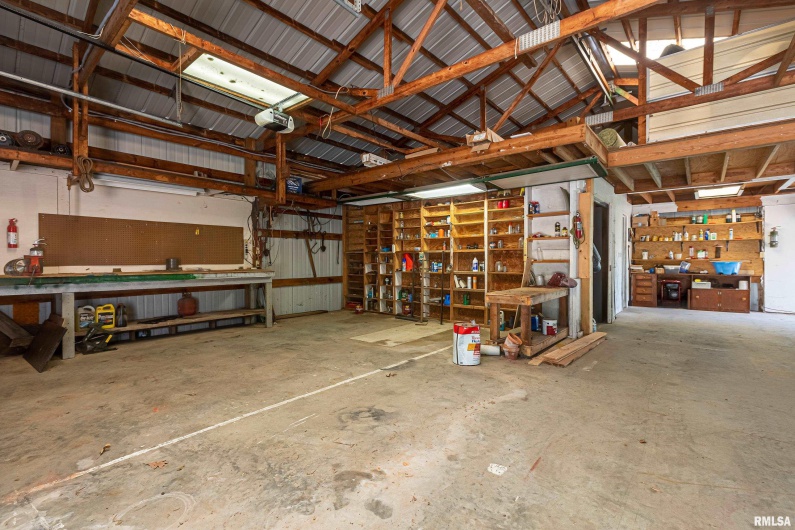 9784 Highway 127, Murphysboro, Illinois 62966, 3 Bedrooms Bedrooms, 0 ,3 BathroomsBathrooms,Residential,For Sale,Highway 127,0,RMAEB460450