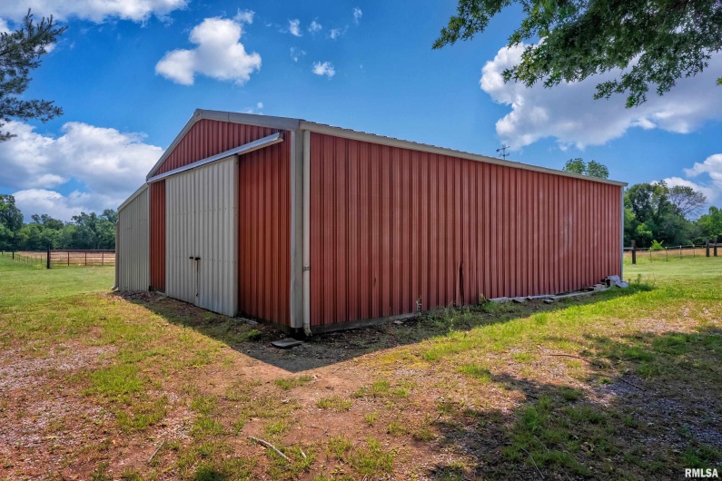 9784 Highway 127, Murphysboro, Illinois 62966, 3 Bedrooms Bedrooms, 0 ,3 BathroomsBathrooms,Residential,For Sale,Highway 127,0,RMAEB460450