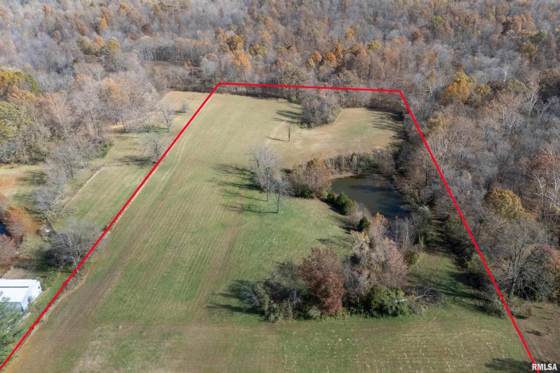 9784 Highway 127, Murphysboro, Illinois 62966, 3 Bedrooms Bedrooms, 0 ,3 BathroomsBathrooms,Residential,For Sale,Highway 127,0,RMAEB460450